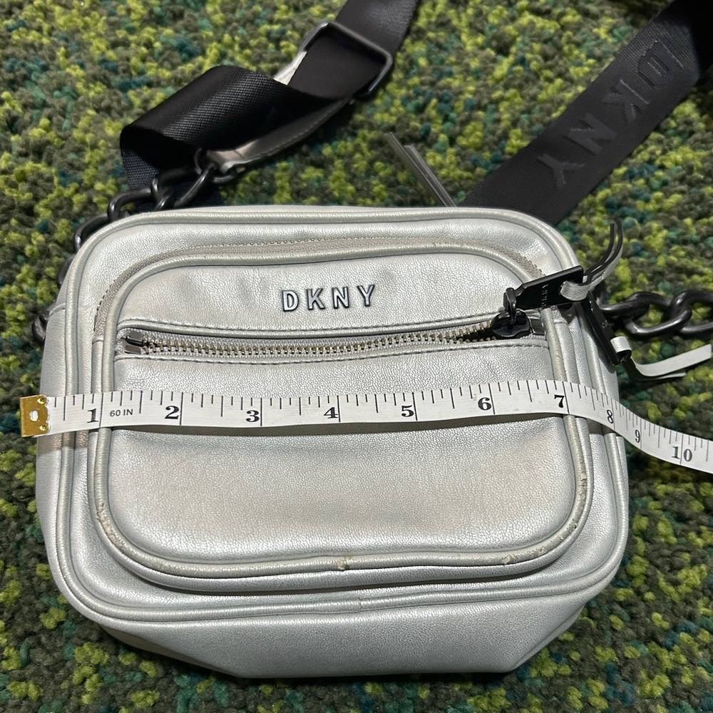 DKNY Abby Camera Shoulder Bag Handbag Silver Faux Leather - Picture 8 of 10